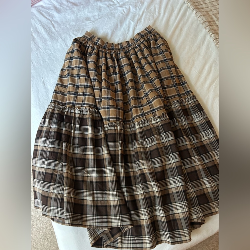 Plaid Briwn full skirt for fall! Worn once!